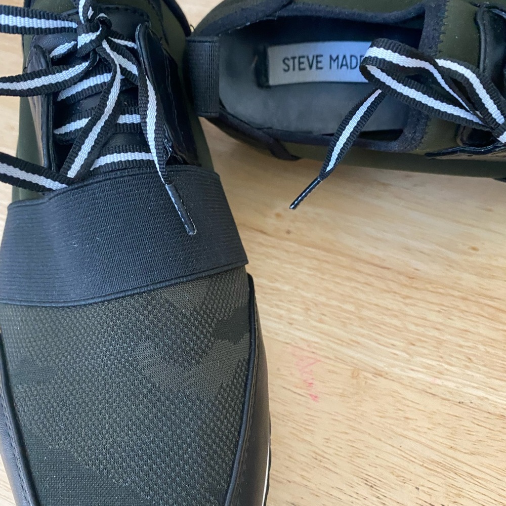 Steve Madden - Picture 4 of 10